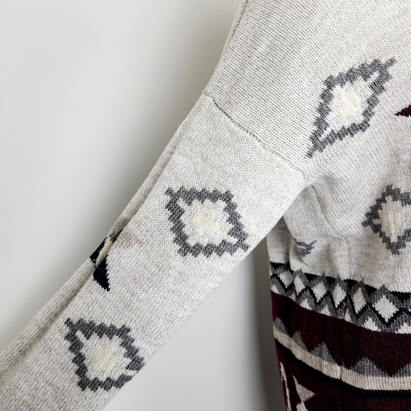 American Eagle Outfitters Aztec Print Wool Blend Crewneck Sweater Medium - Picture 4 of 13